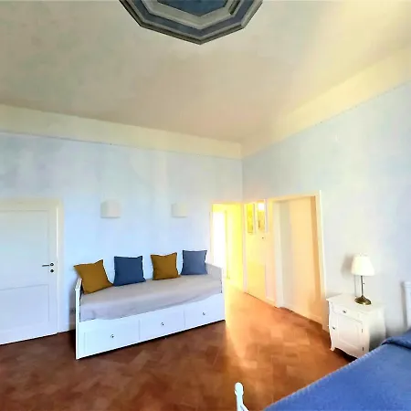 Konukevi Urbevetus 3*